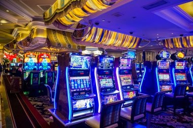 Live dealer at Caishen Wins table on modaljitu platform